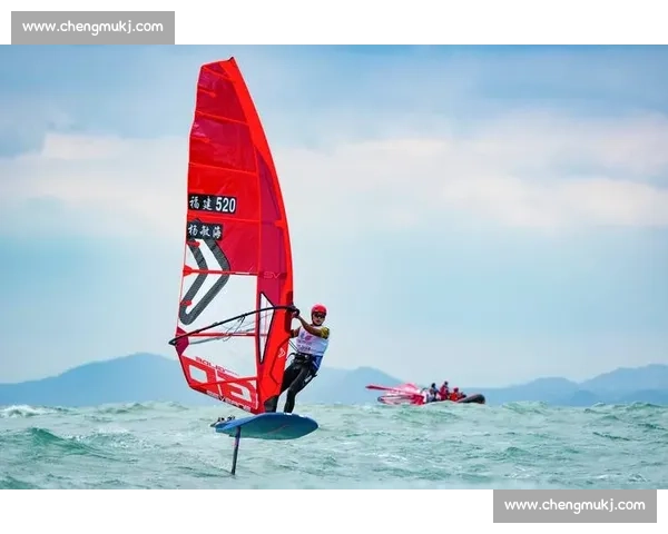 全运会帆板赛场：彝族姑娘阿于五牛的山海逐梦路